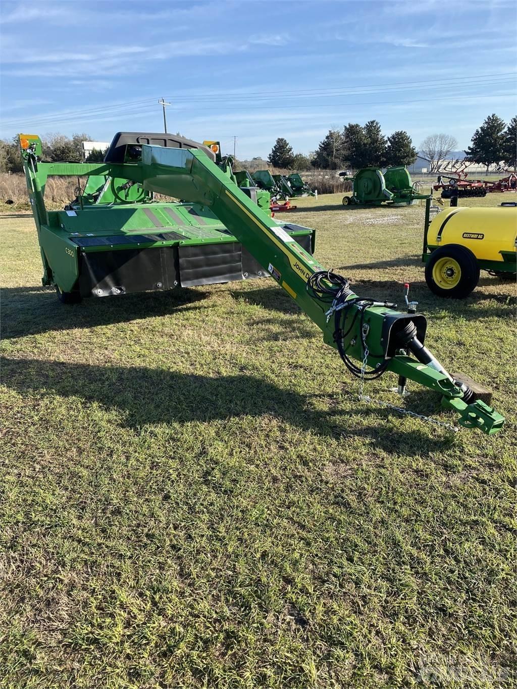 John Deere C300 Uređaji za kosilice