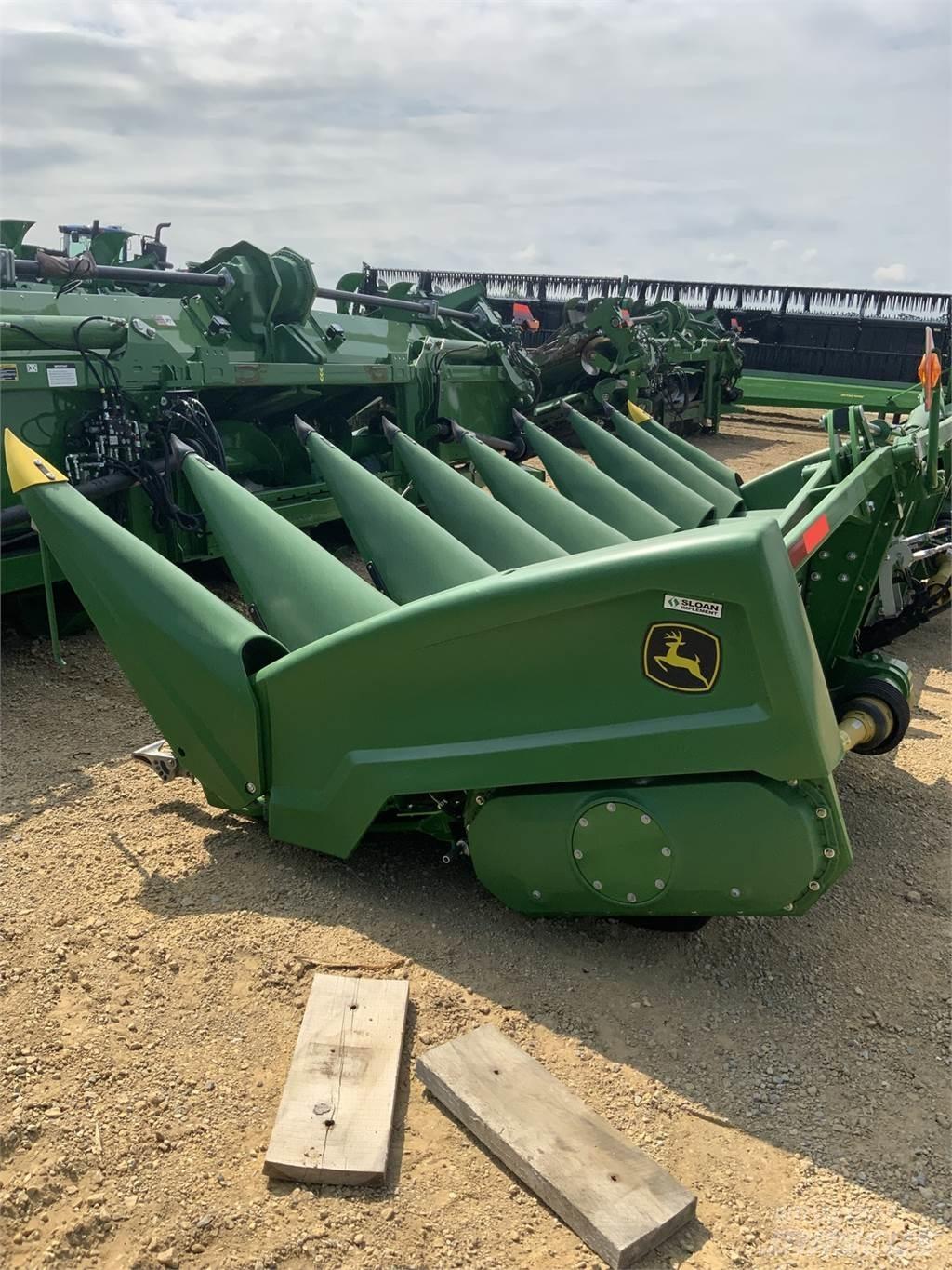 John Deere C8F Dodatna oprema za kombajne