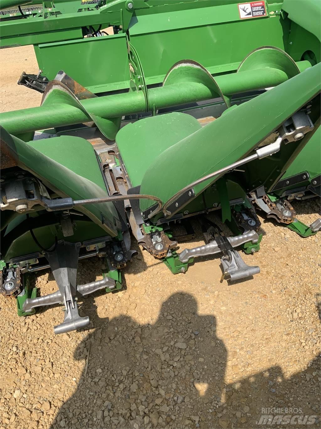 John Deere C8F Dodatna oprema za kombajne