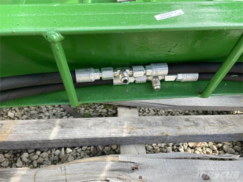 John Deere CR61G Ostala oprema za traktore