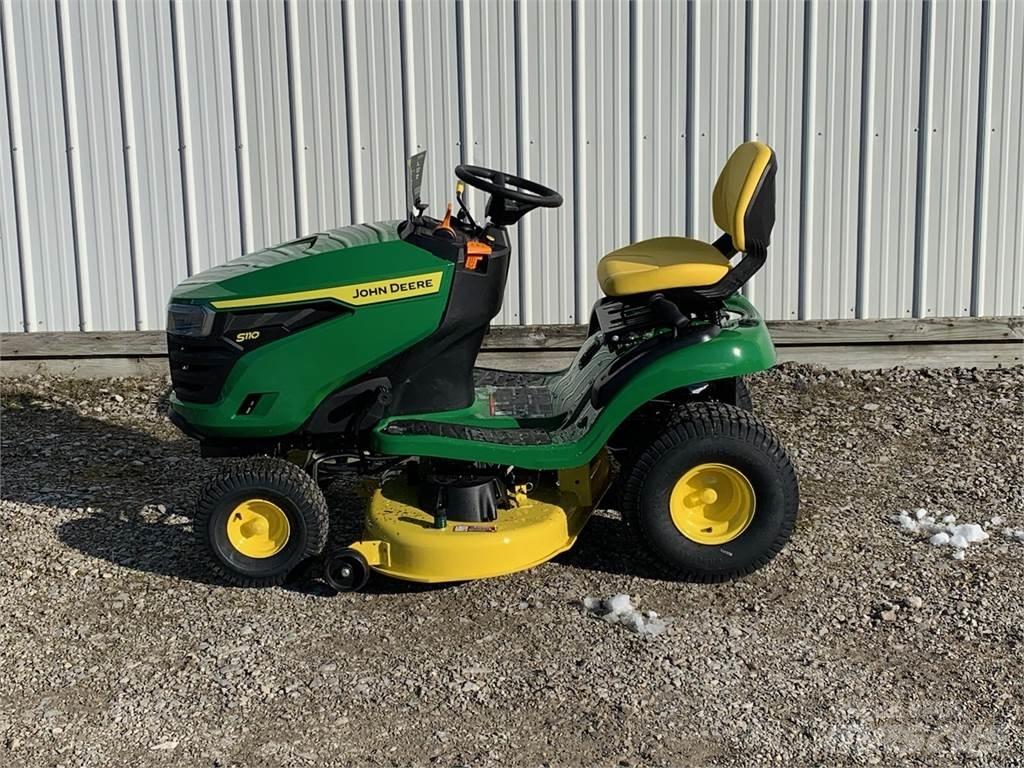 John Deere S110 Traktorske kosilice