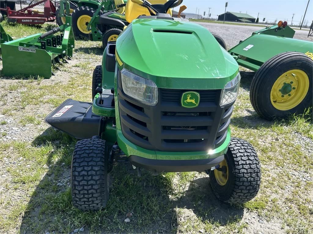 John Deere S110 Kompaktni (mali) traktori