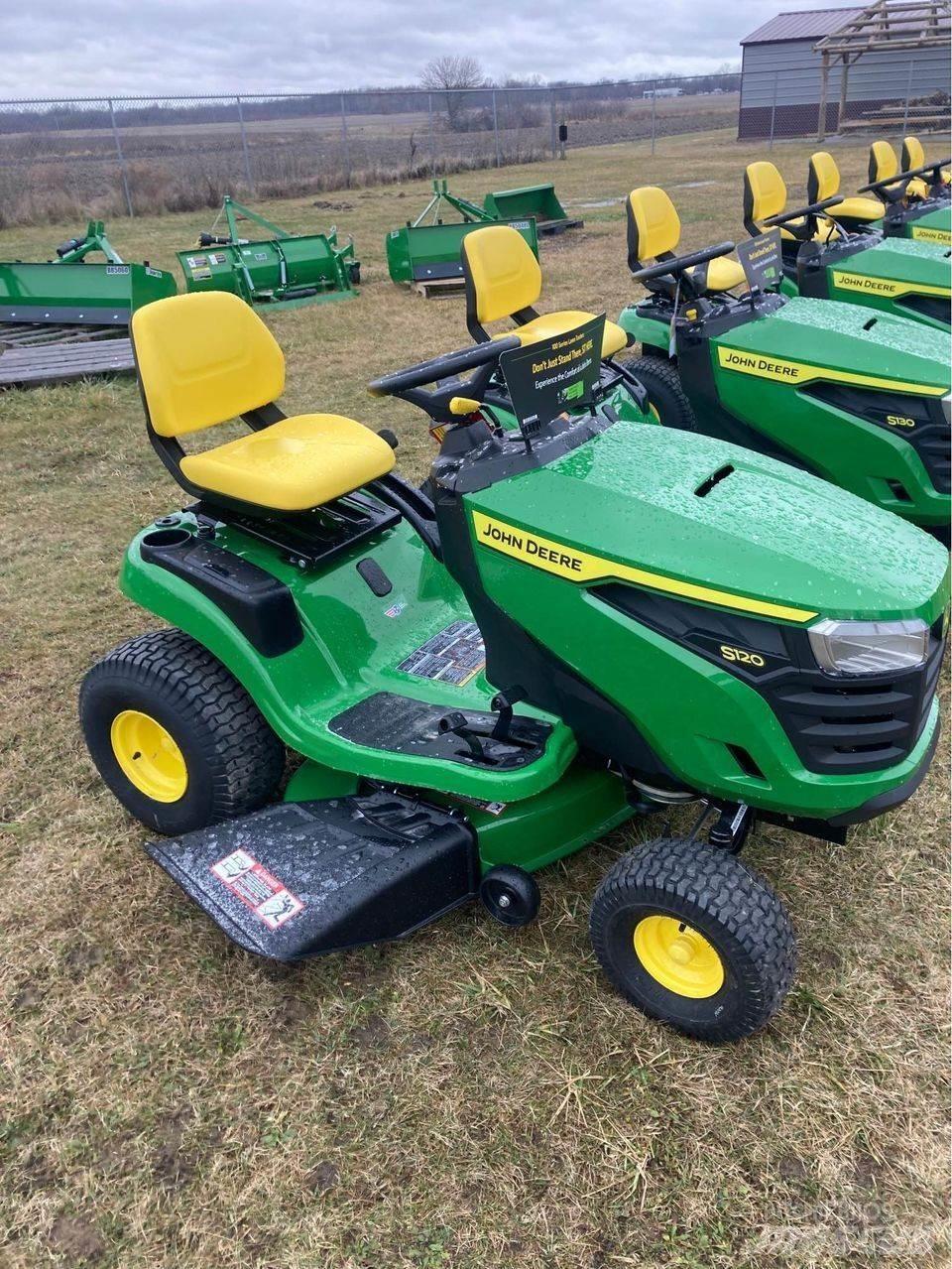 John Deere s120 Traktorske kosilice