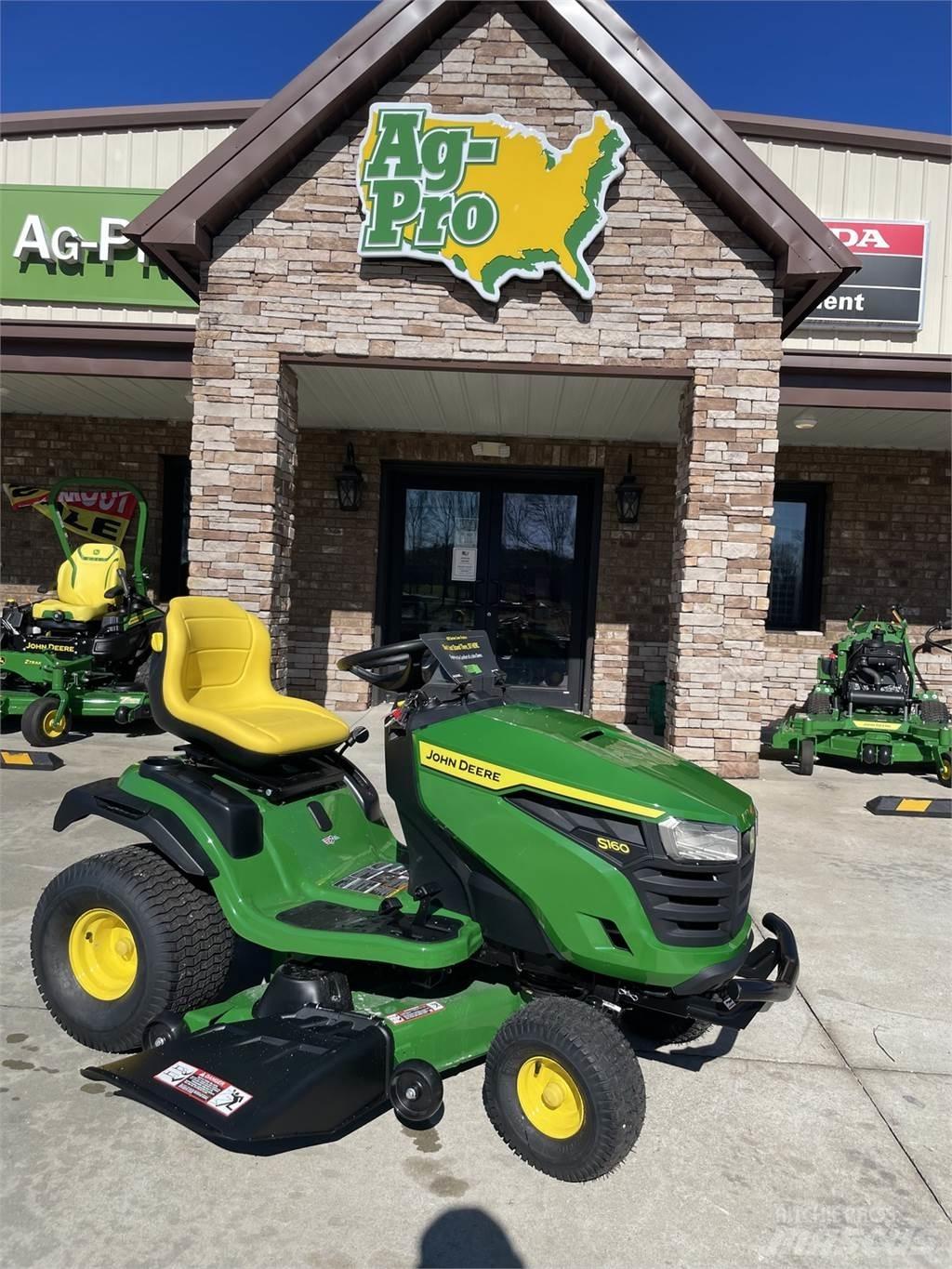 John Deere S160 Kompaktni (mali) traktori