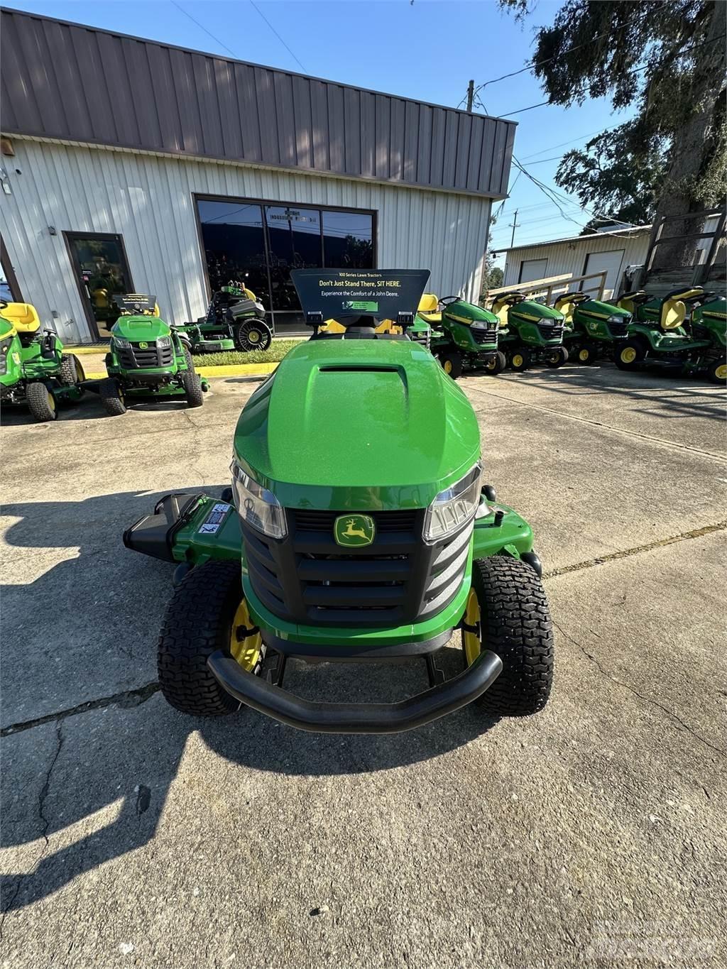 John Deere S180 Kompaktni (mali) traktori