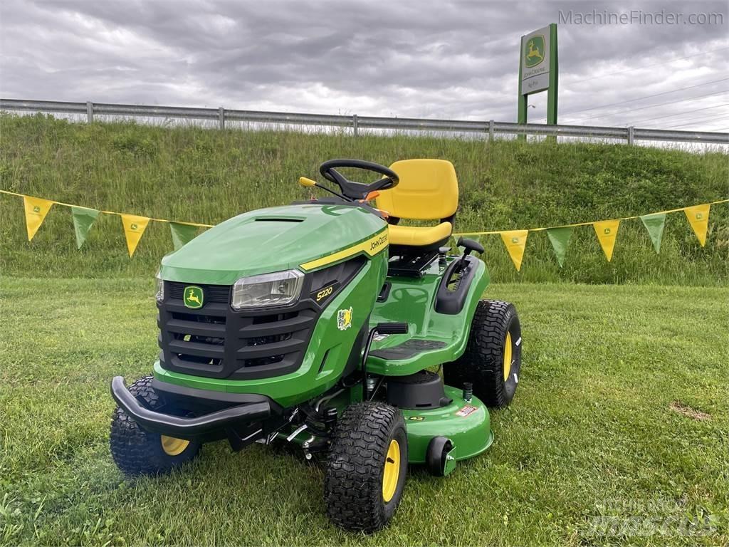 John Deere S220 Traktorske kosilice