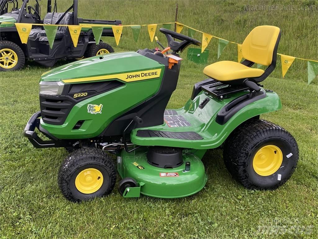 John Deere S220 Traktorske kosilice