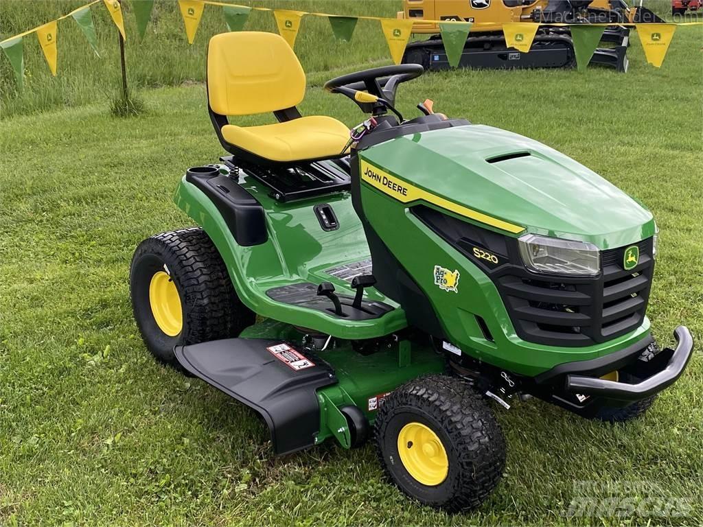 John Deere S220 Traktorske kosilice