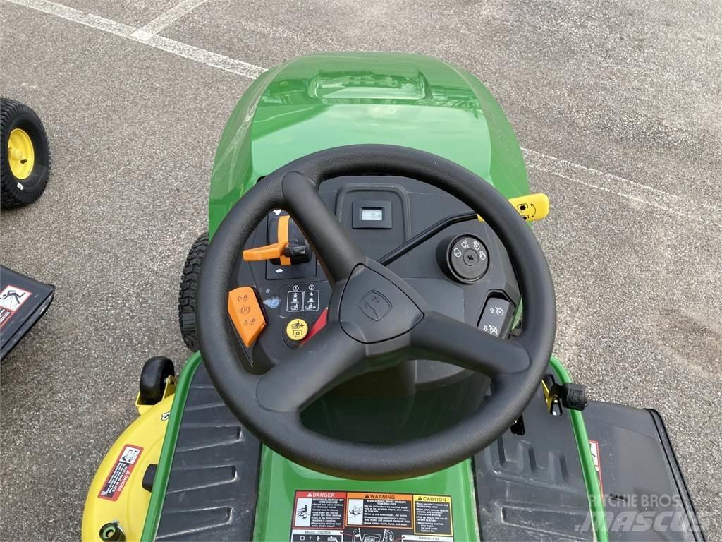 John Deere S220 Kompaktni (mali) traktori