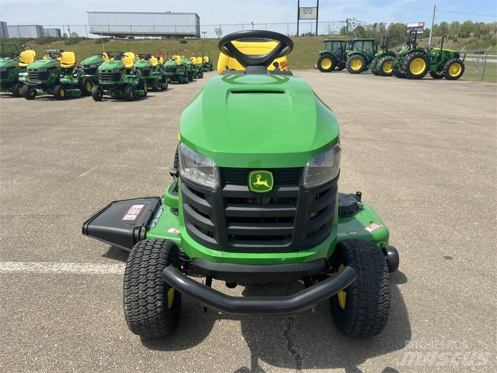 John Deere S240 Kompaktni (mali) traktori