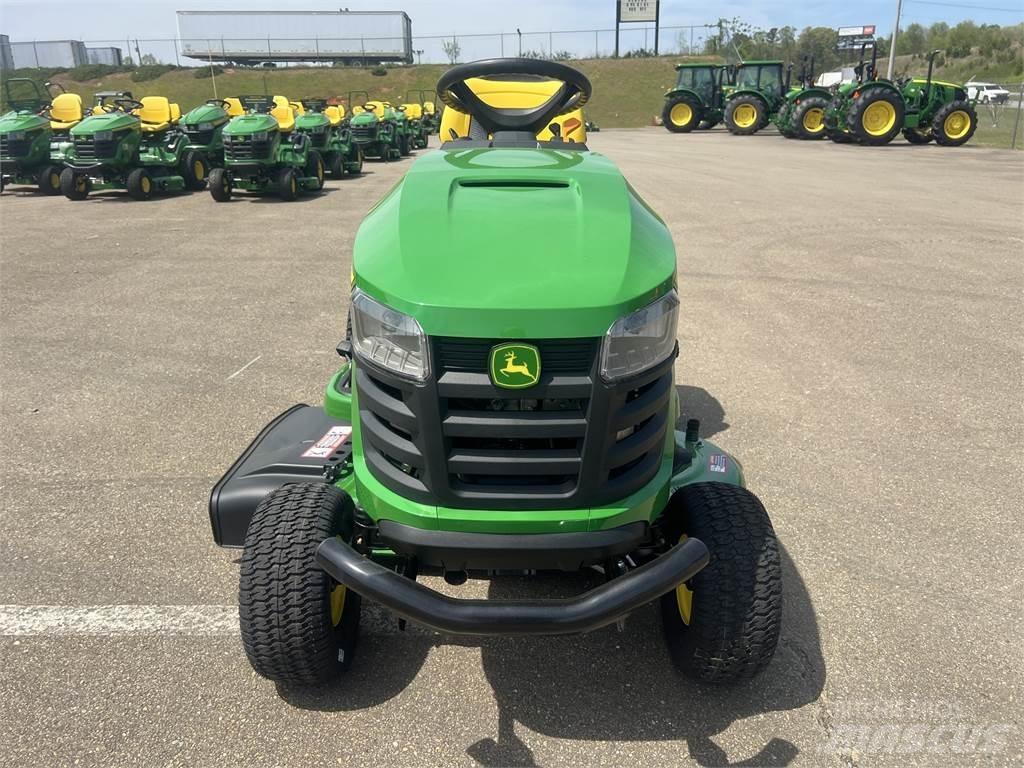 John Deere S240 Kompaktni (mali) traktori