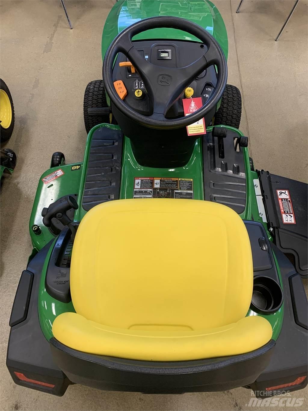 John Deere S240 Kompaktni (mali) traktori