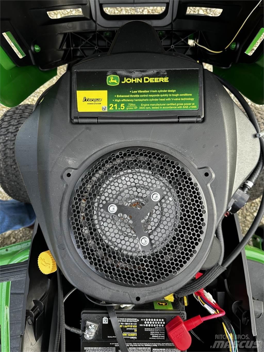 John Deere S240 Kompaktni (mali) traktori