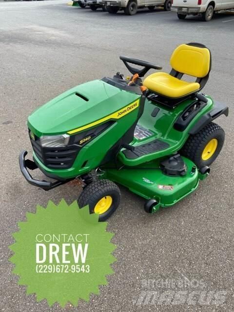 John Deere S240 Kompaktni (mali) traktori