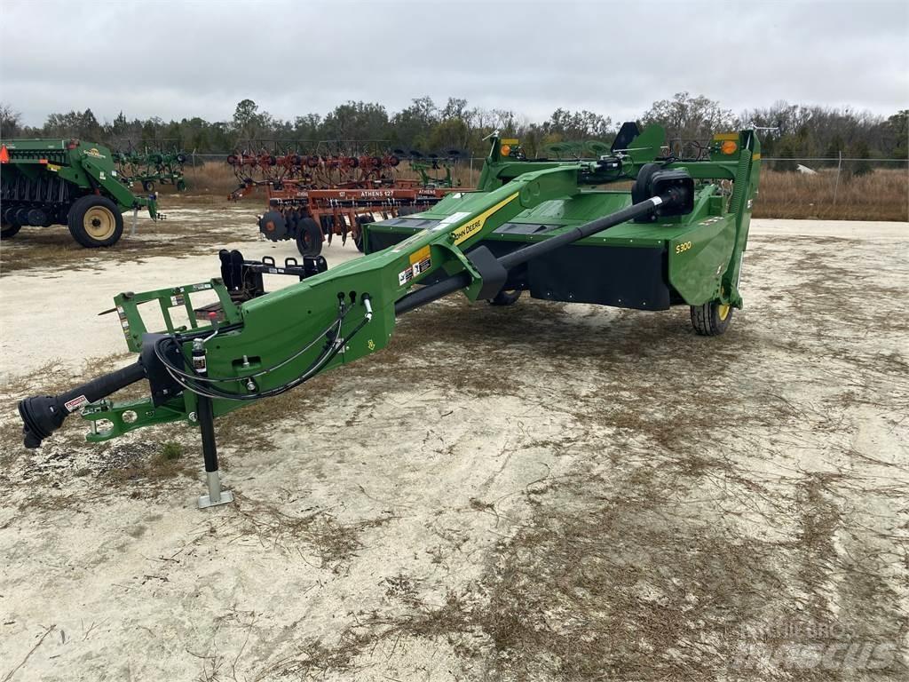 John Deere S300 Uređaji za kosilice