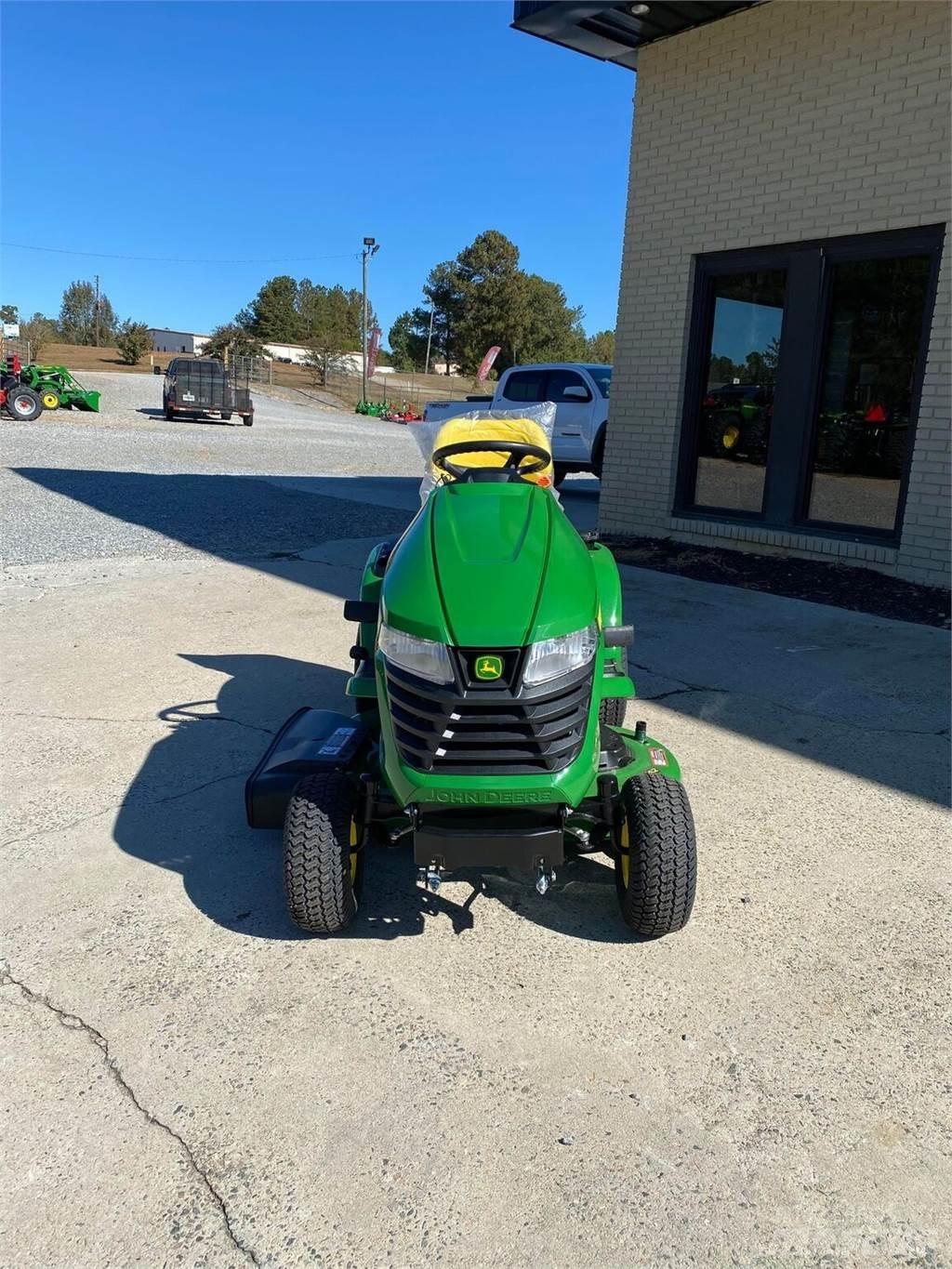 John Deere X330 Kompaktni (mali) traktori