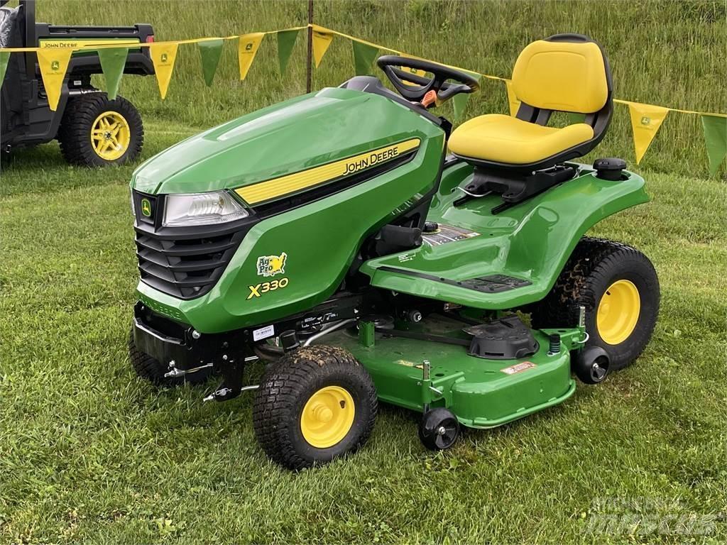 John Deere X330 Kompaktni (mali) traktori