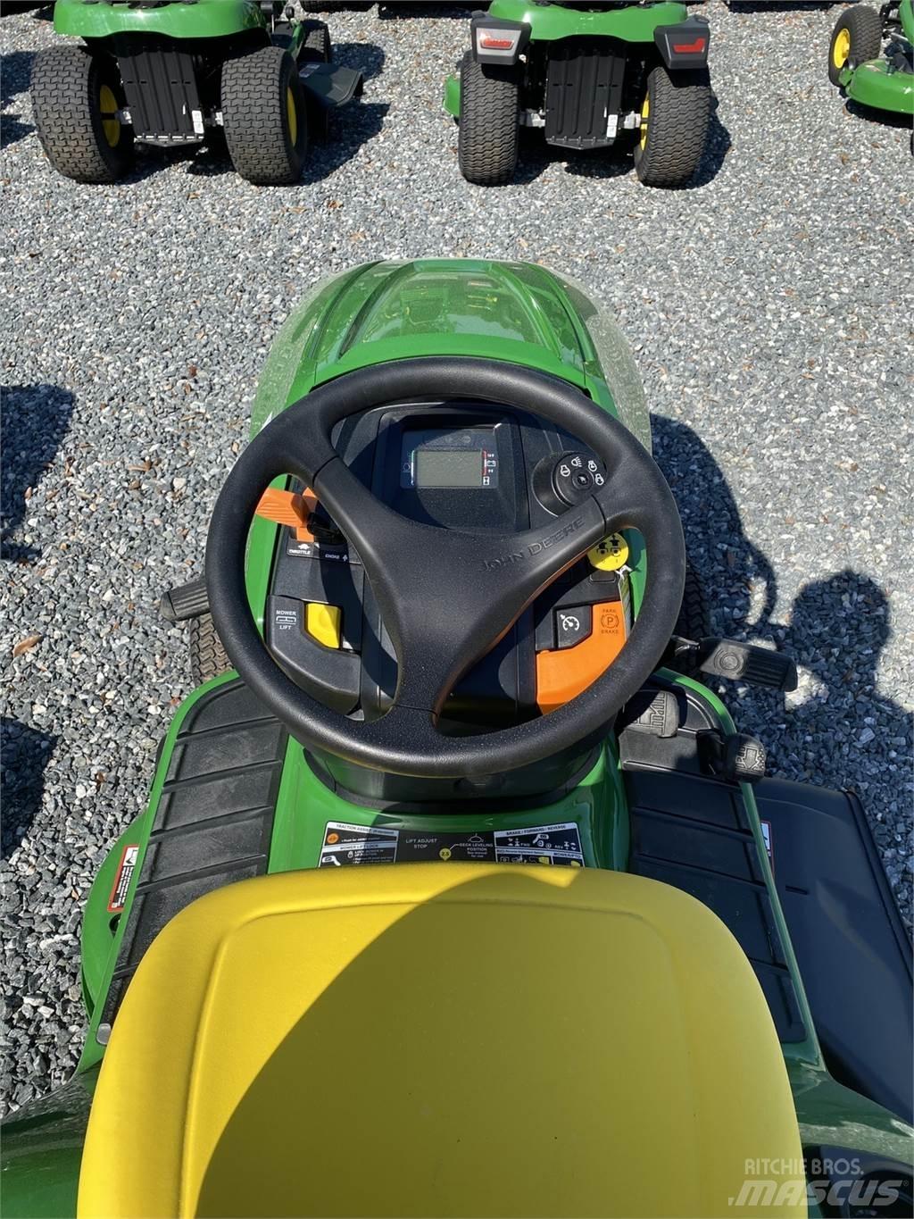 John Deere X330 Kompaktni (mali) traktori