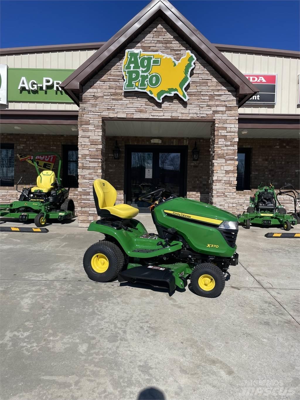 John Deere X370 Kompaktni (mali) traktori