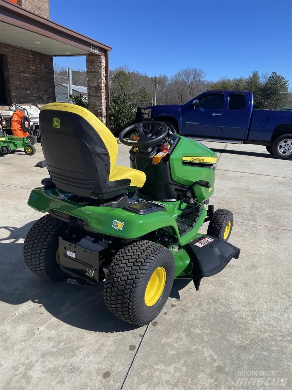 John Deere X370 Kompaktni (mali) traktori