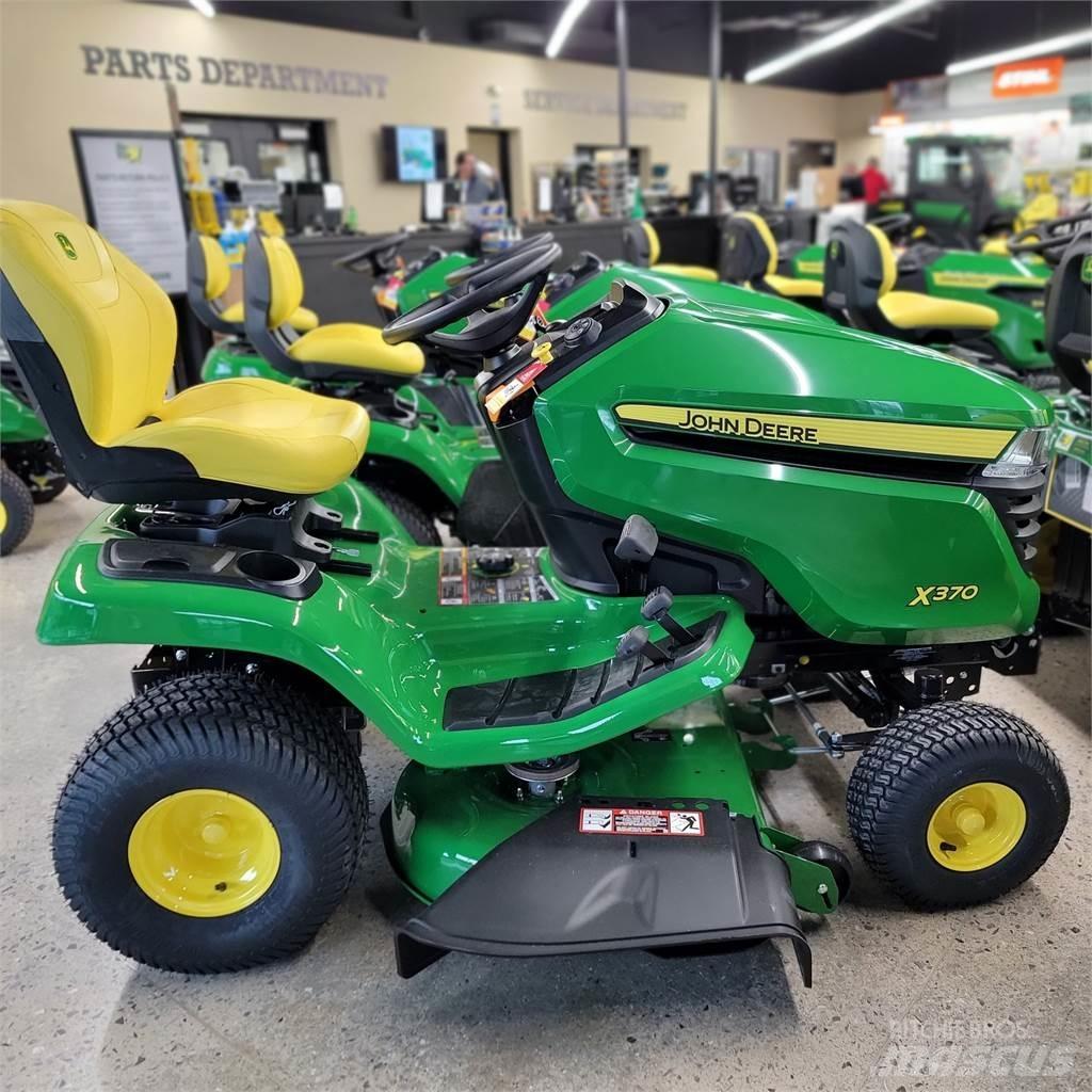 John Deere X370 Kompaktni (mali) traktori