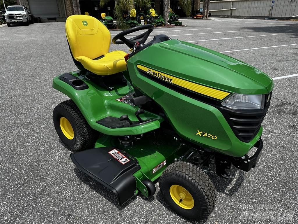 John Deere X370 Kompaktni (mali) traktori