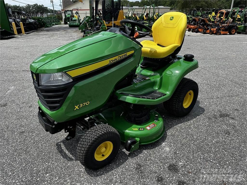 John Deere X370 Kompaktni (mali) traktori