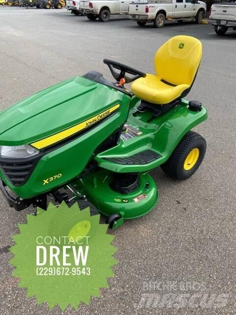John Deere X370 Kompaktni (mali) traktori