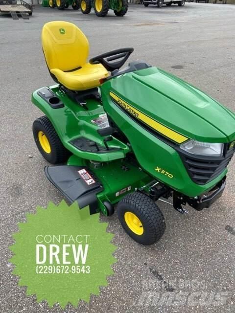 John Deere X370 Kompaktni (mali) traktori