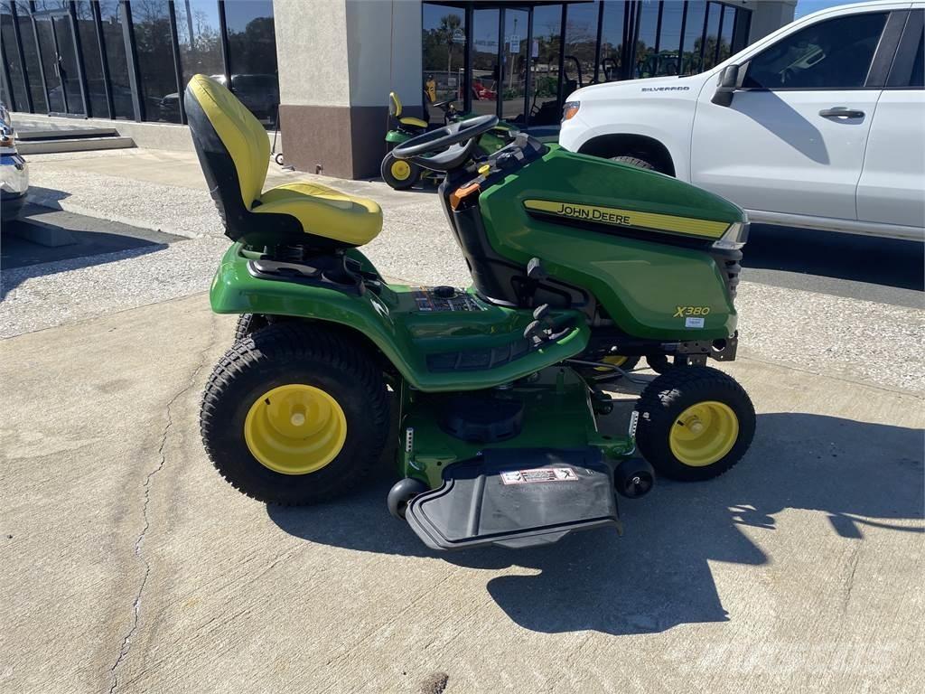 John Deere X380 Kompaktni (mali) traktori