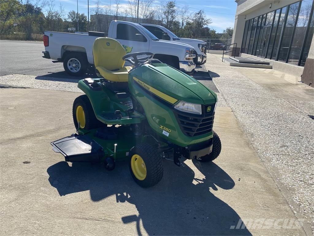 John Deere X380 Kompaktni (mali) traktori