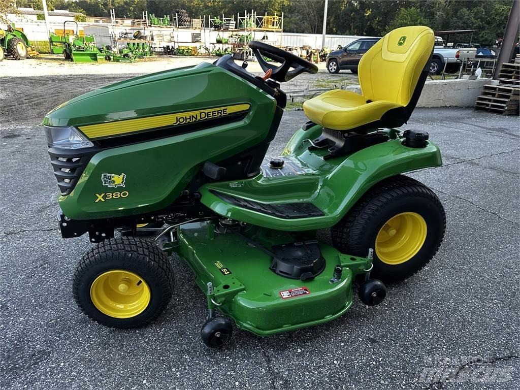 John Deere X380 Kompaktni (mali) traktori