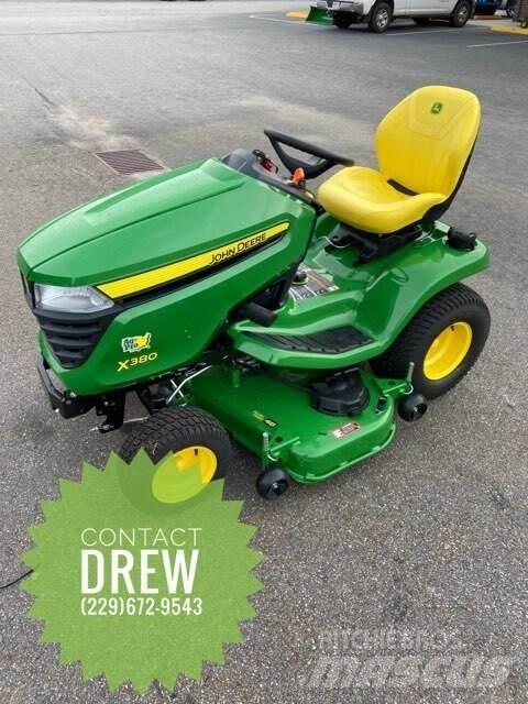 John Deere X380 Kompaktni (mali) traktori
