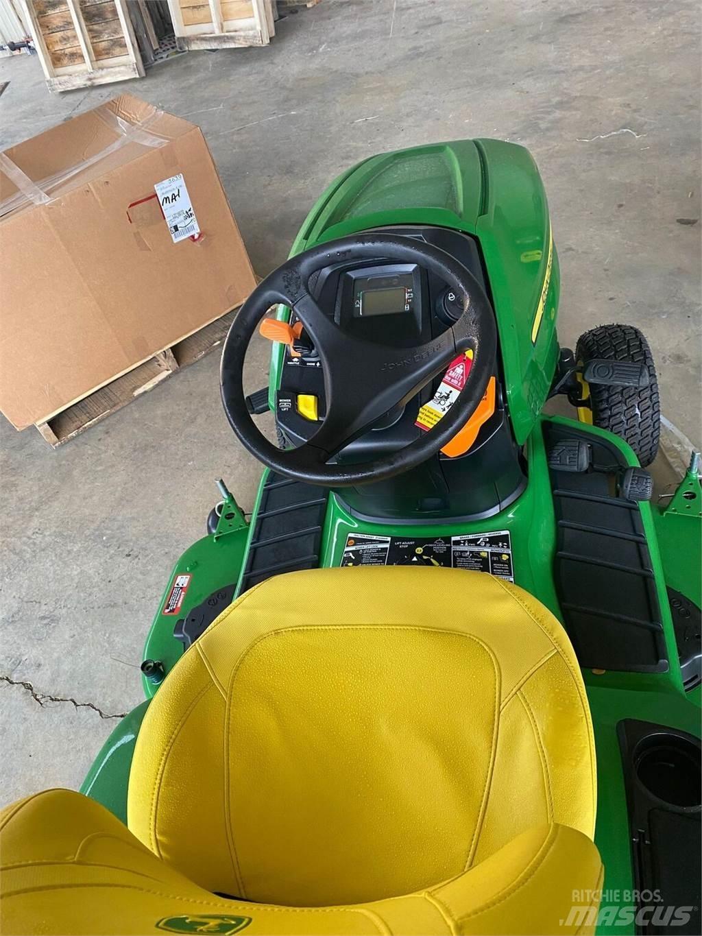 John Deere X380 Kompaktni (mali) traktori