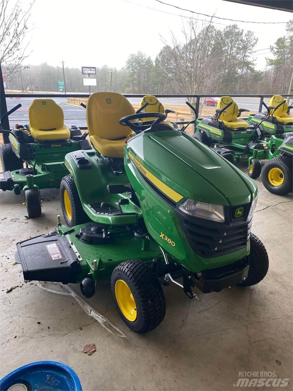 John Deere X380 Kompaktni (mali) traktori