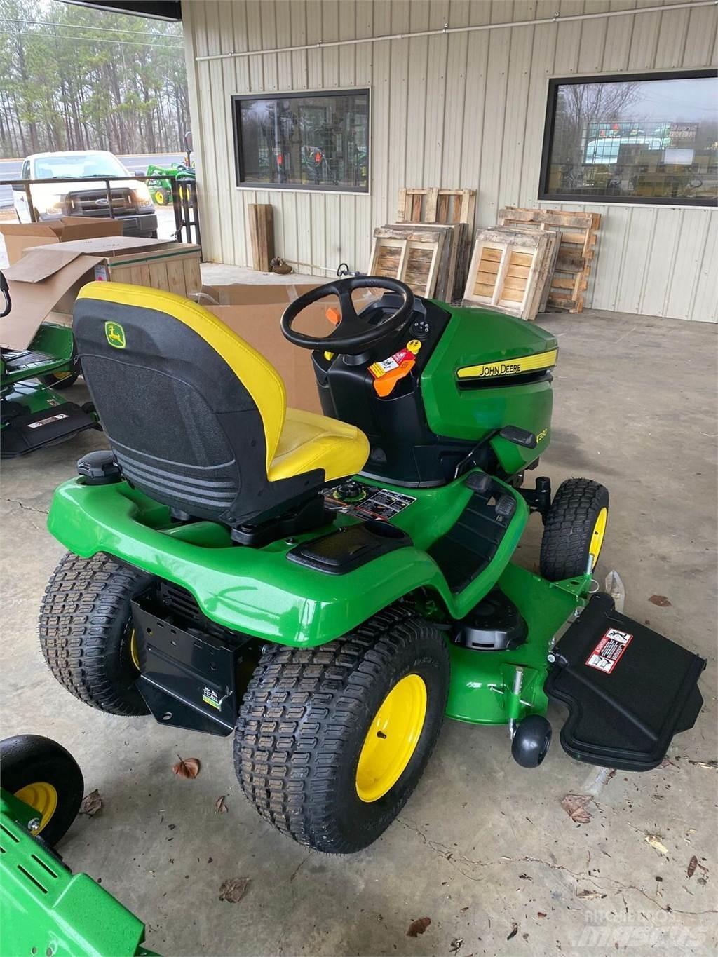 John Deere X380 Kompaktni (mali) traktori