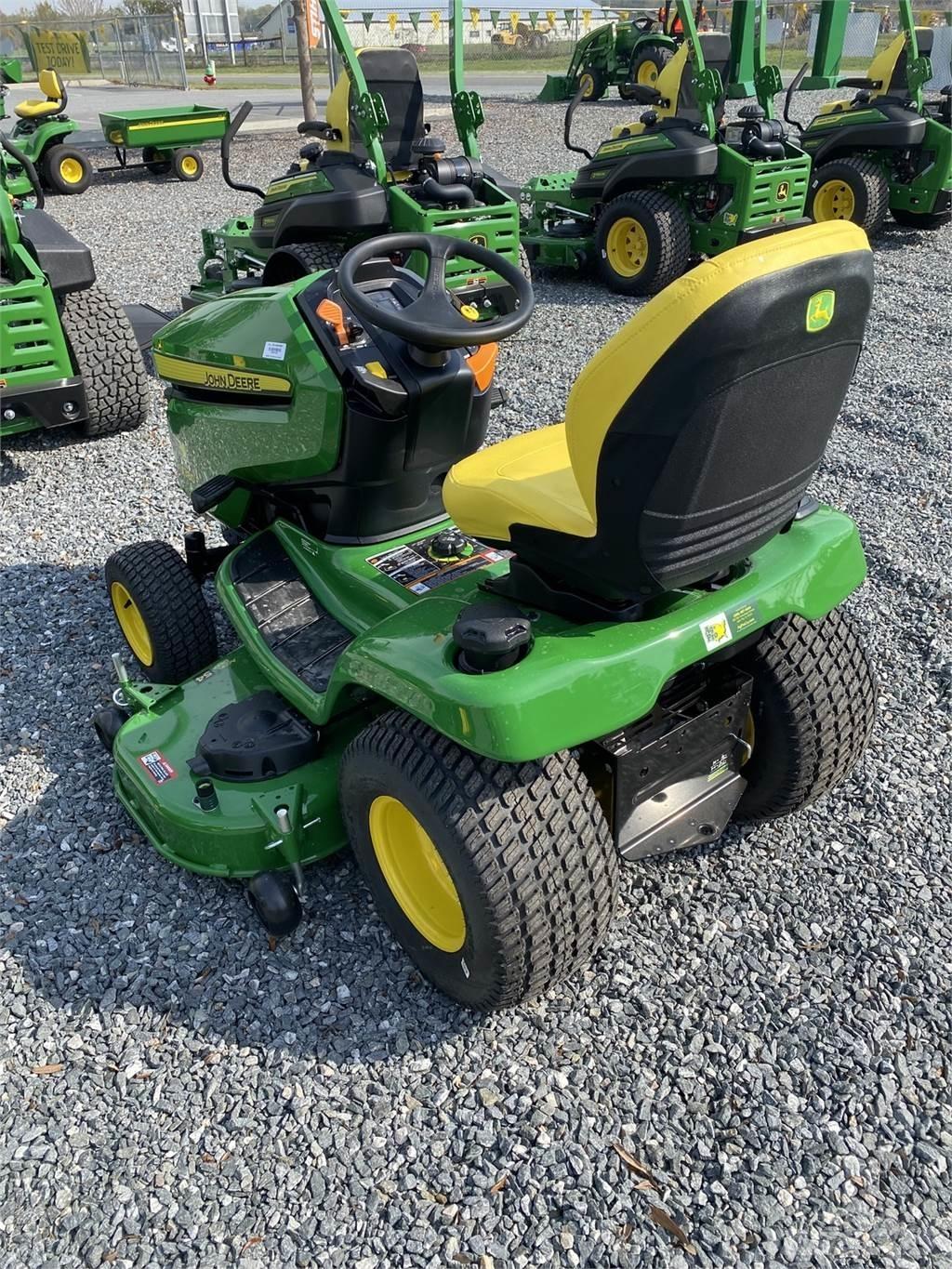 John Deere X380 Kompaktni (mali) traktori