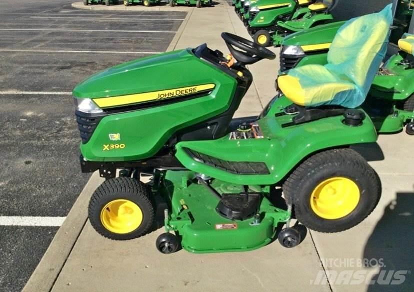 John Deere X390 Kompaktni (mali) traktori
