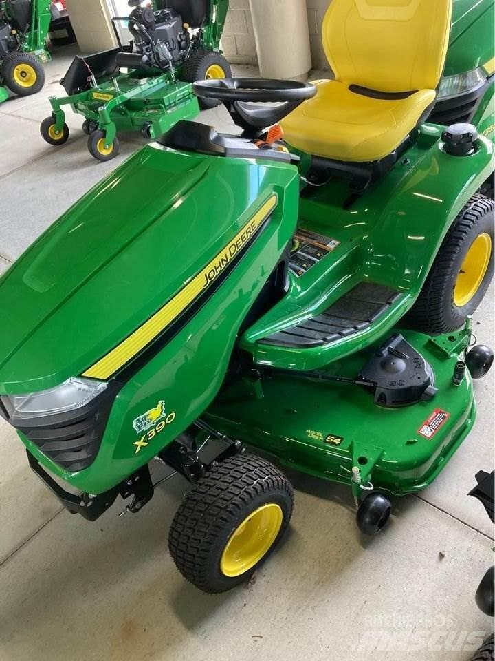 John Deere X390 Kompaktni (mali) traktori
