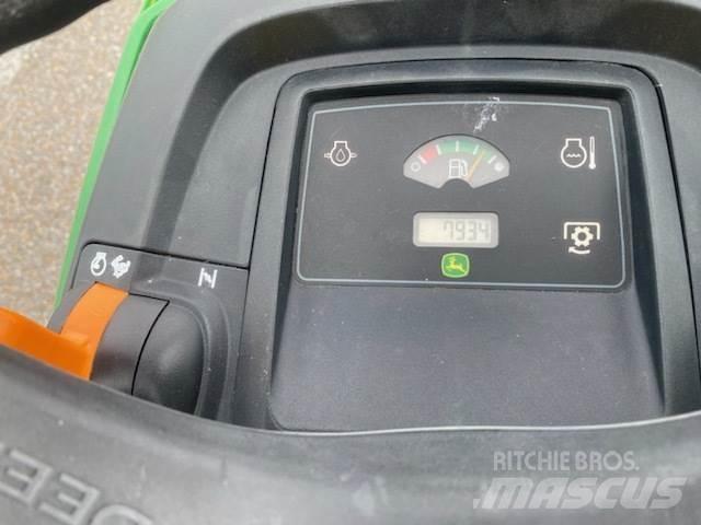 John Deere X540 Kompaktni (mali) traktori