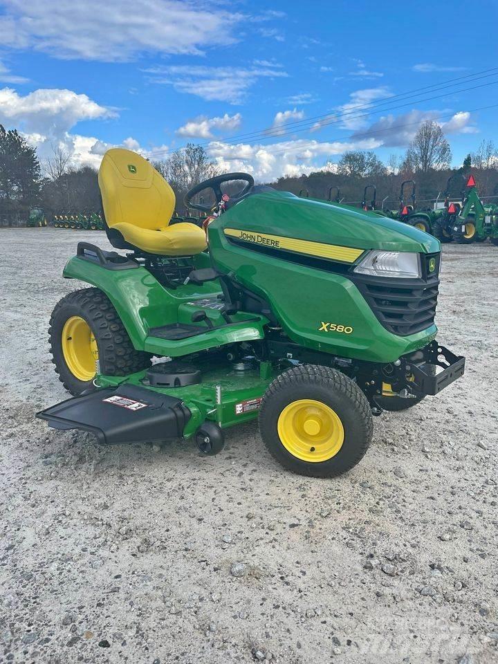 John Deere X580 Kompaktni (mali) traktori