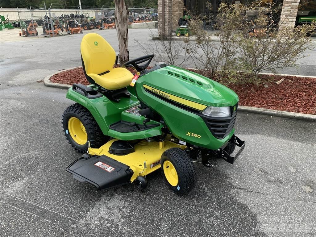 John Deere X580 Kompaktni (mali) traktori