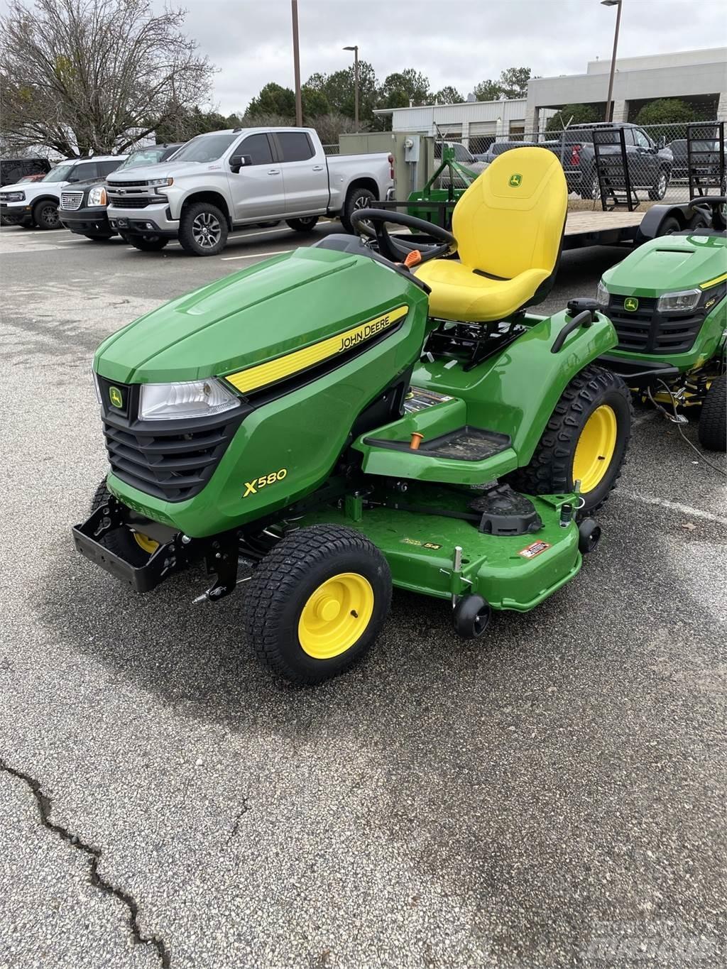 John Deere X580 Kompaktni (mali) traktori