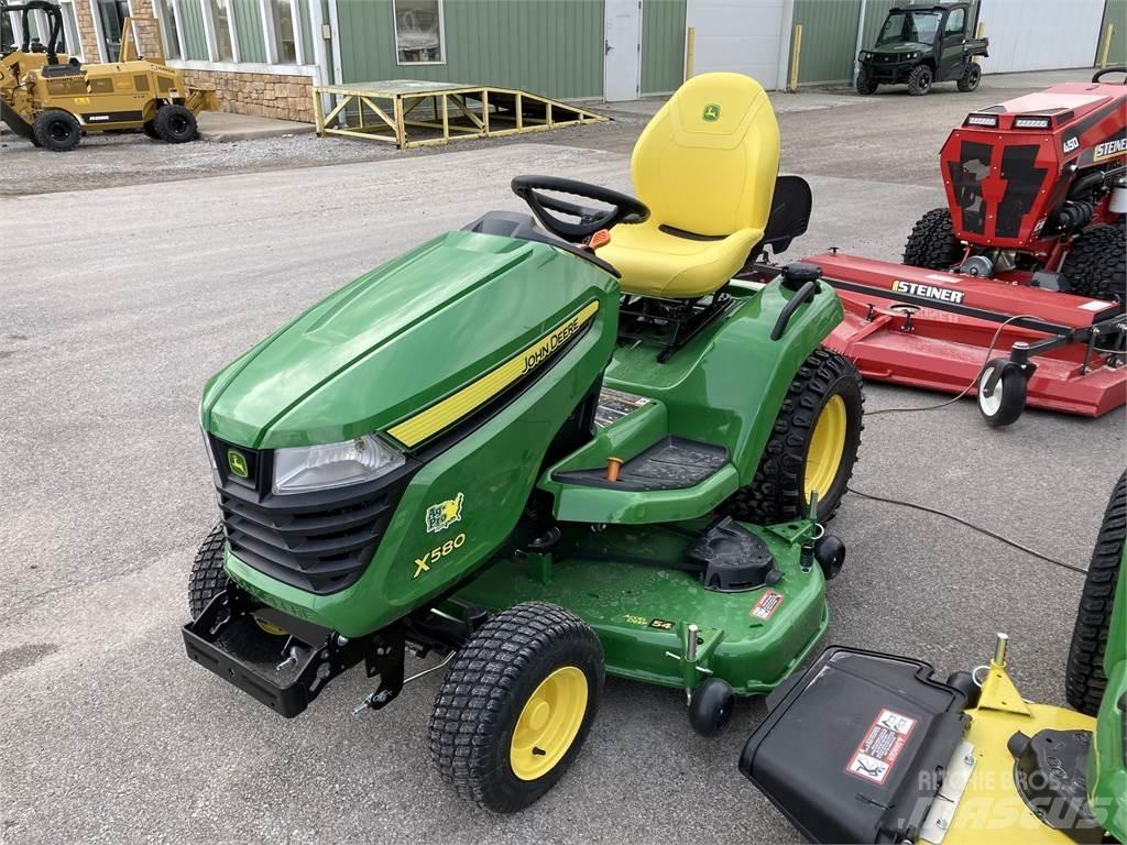 John Deere X580 Kompaktni (mali) traktori