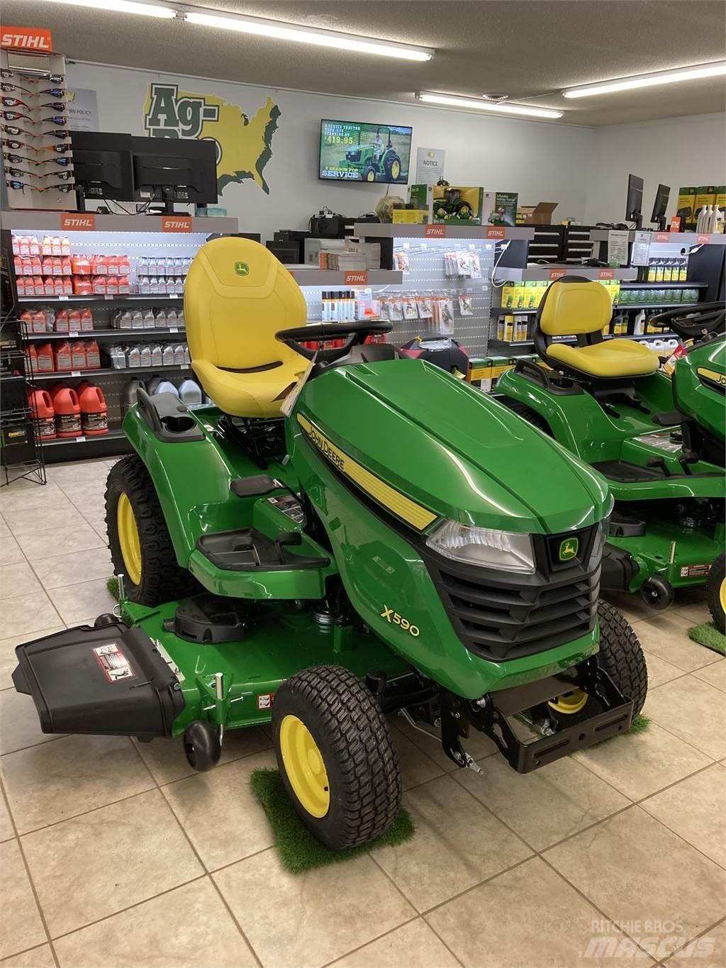 John Deere X590 Kompaktni (mali) traktori