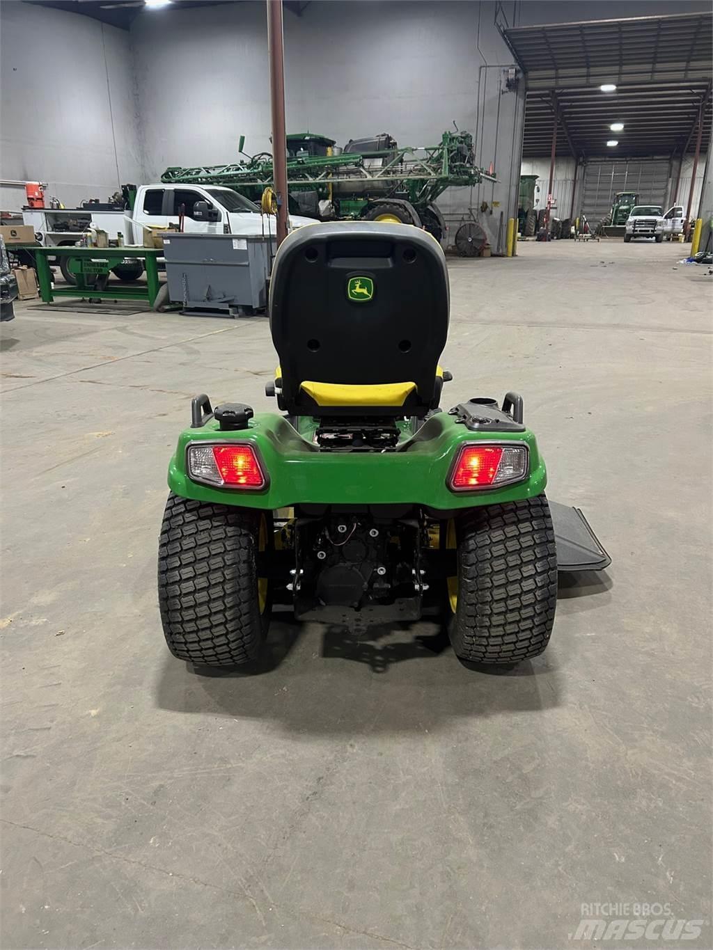 John Deere X730 Kompaktni (mali) traktori