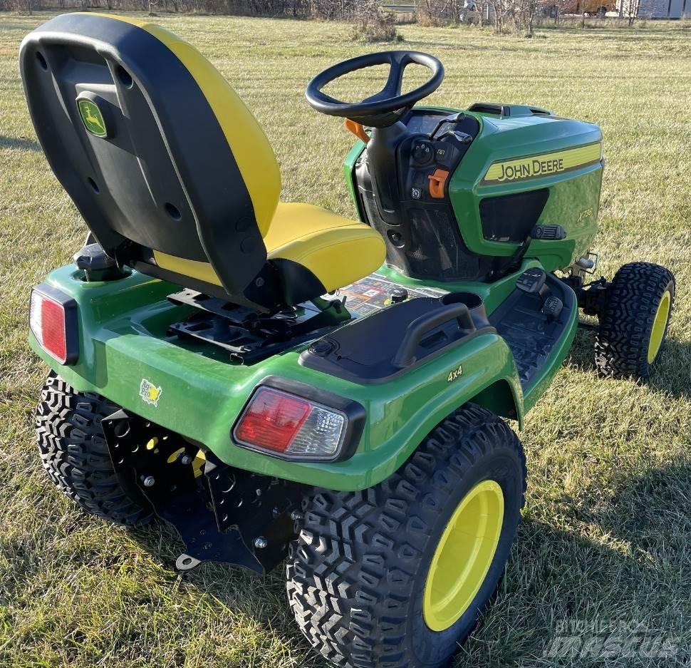 John Deere X738 Kompaktni (mali) traktori