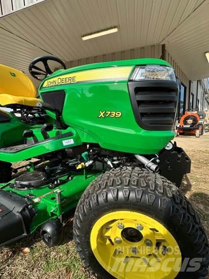 John Deere X739 Kompaktni (mali) traktori