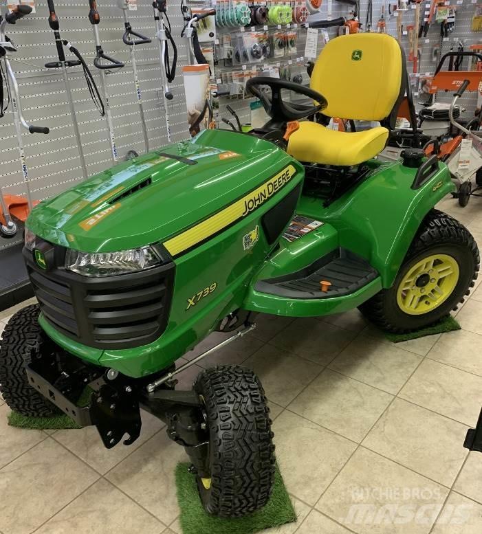 John Deere X739 Kompaktni (mali) traktori