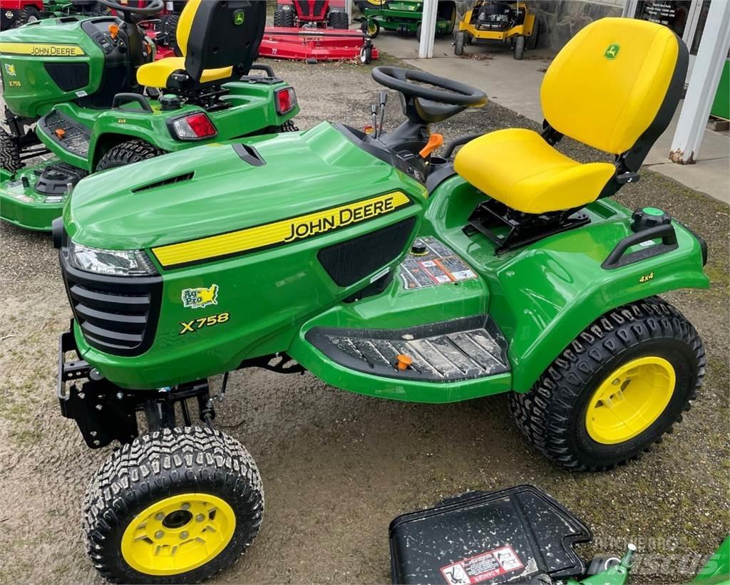 John Deere X758 Kompaktni (mali) traktori